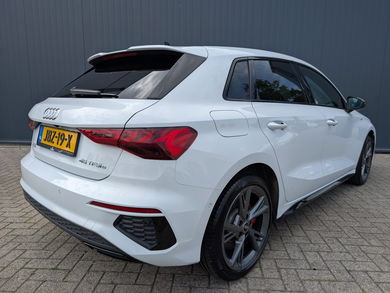Audi A3 Sportback 45 TFSI e S-Line Competition | Bang & Olufsen | Apple Carplay image