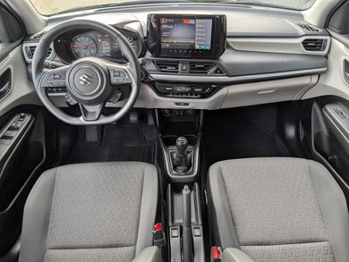 Suzuki Swift 1.2 Style Smart Hybrid | All-season banden | Stoelverwarming image