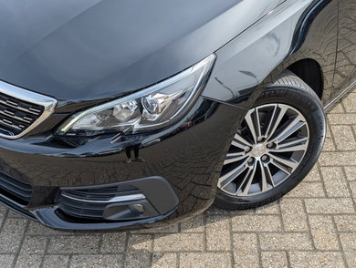 Peugeot 308 SW 1.2 PureTech Allure | Trekhaak | ACC | Carplay image