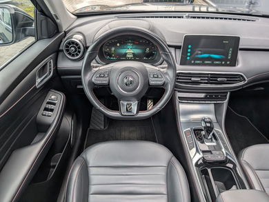 MG EHS 1.5 TGDI Luxury | Pano | 360 camera | Adaptive Cruise Control image