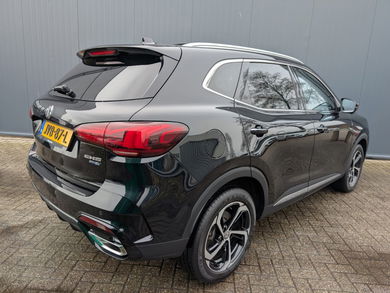 MG EHS 1.5 TGDI Luxury | Pano | 360 camera | Adaptive Cruise Control image