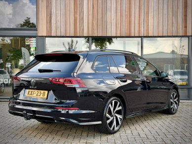 Volkswagen Golf Variant 1.5 eTSI R-Line Business | Trekhaak | Stoelverwarming image