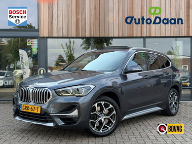 BMW X1 xDrive25e eDrive Edition Pano LED Sportstoelen HUD Stoelverwarming Camera image