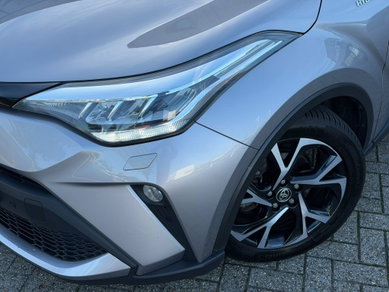Toyota C-HR 1.8 Hybrid Style | Stoelverwarming | Adaptive Cruise image