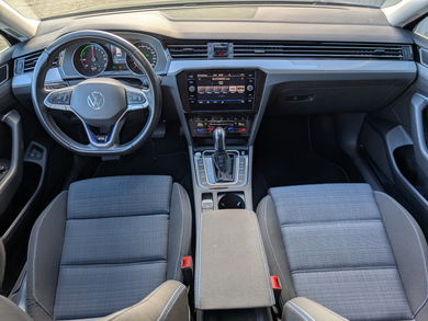 Volkswagen Passat Variant 1.4 TSI PHEV GTE Business image