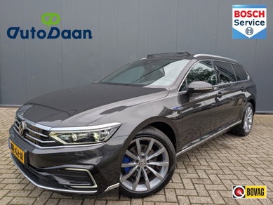 Volkswagen Passat Variant 1.4 TSI PHEV GTE | Panorama dak | Apple Carplay image