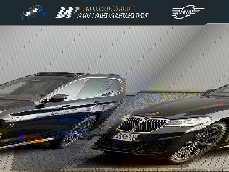 Foto van BMW 5 Serie Touring 530e xDrive M-Sport High Executive