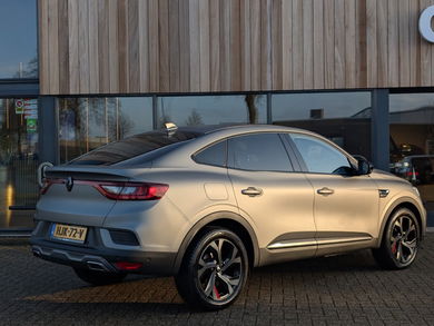 Renault Arkana 1.6 E-Tech Hybrid 145 RS-Line | Stoel en Stuurverwarming image