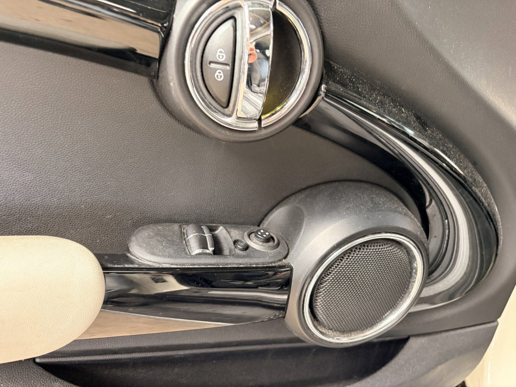 Gallery Image 14