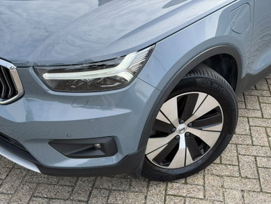 Volvo XC40 1.5 T4 Recharge Inscription | SoH 92% | Leer | Trekhaak image