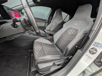 Volkswagen Golf 1.5 eTSI R-Line Business+ image