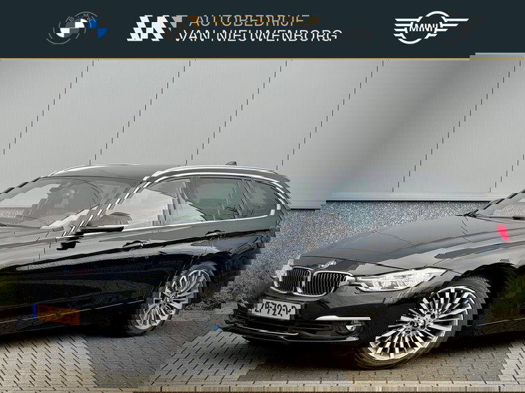 Foto van BMW 3 Serie Touring 320i Facelift Luxury Line High Executive