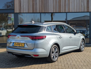 Renault Megane E-Tech Estate 1.6 PHEV 160 Intens | Carplay | Key Less | Led image