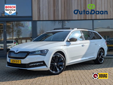 Škoda Superb Superb 1.4 TSI iV Sportline | Pano | Stoelverwarming image